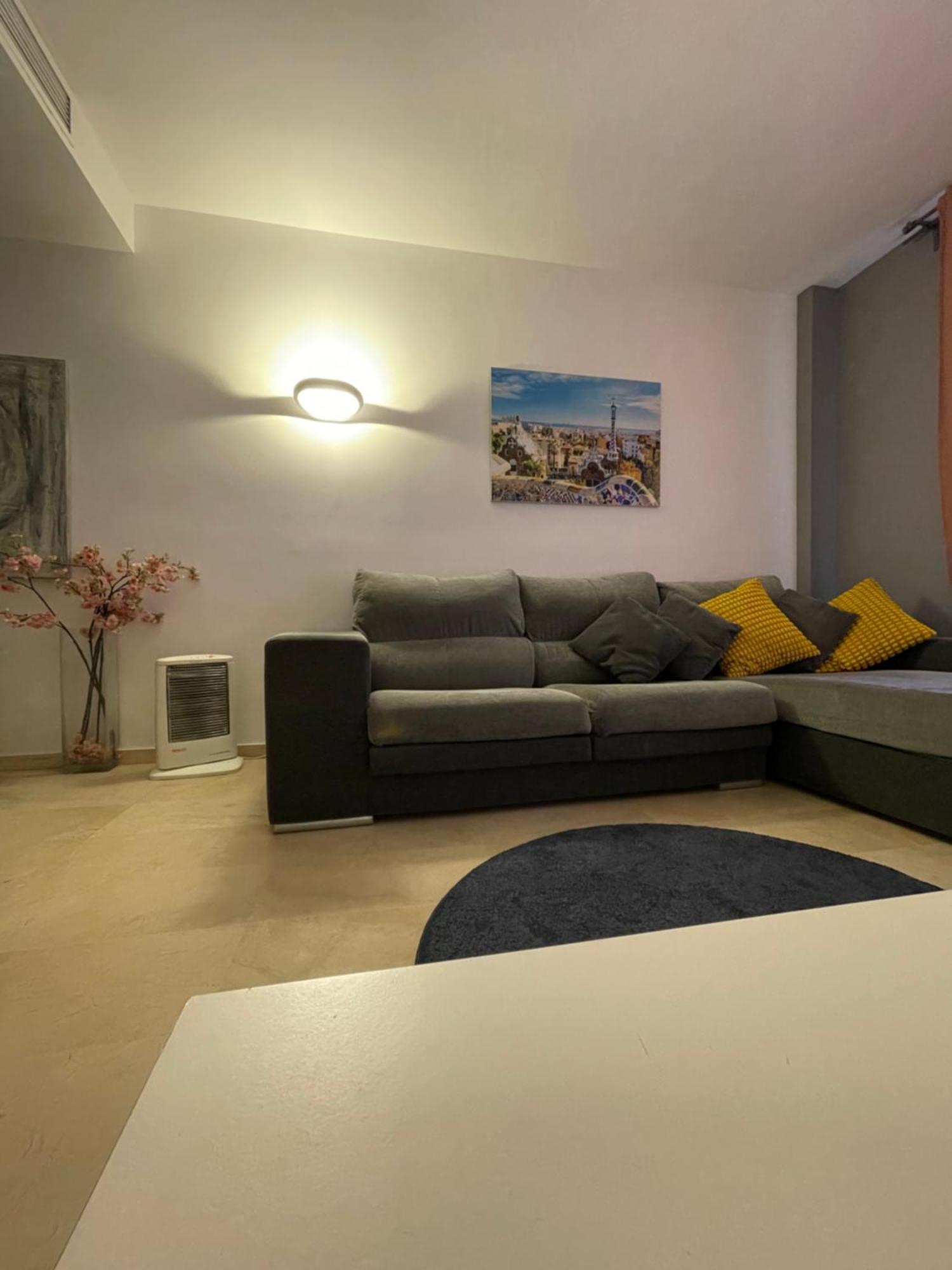 شقة Comfy Downtown + Private Terrace برشلونة المظهر الخارجي الصورة